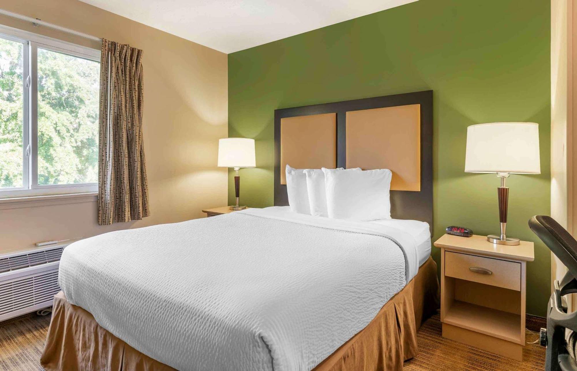 Extended America - Cleveland - Great Northern Mall Hotel