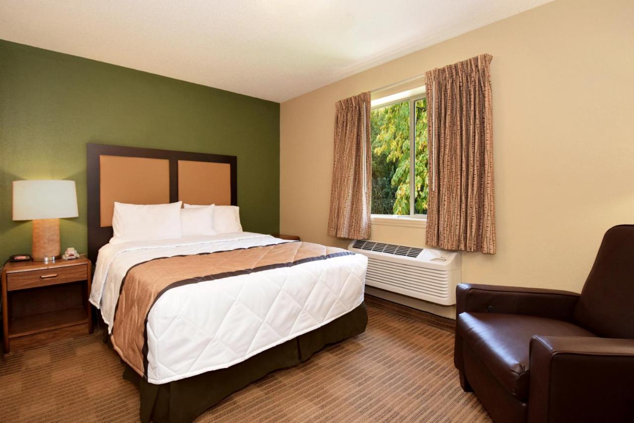 Extended America - Cleveland - Great Northern Mall Hotel